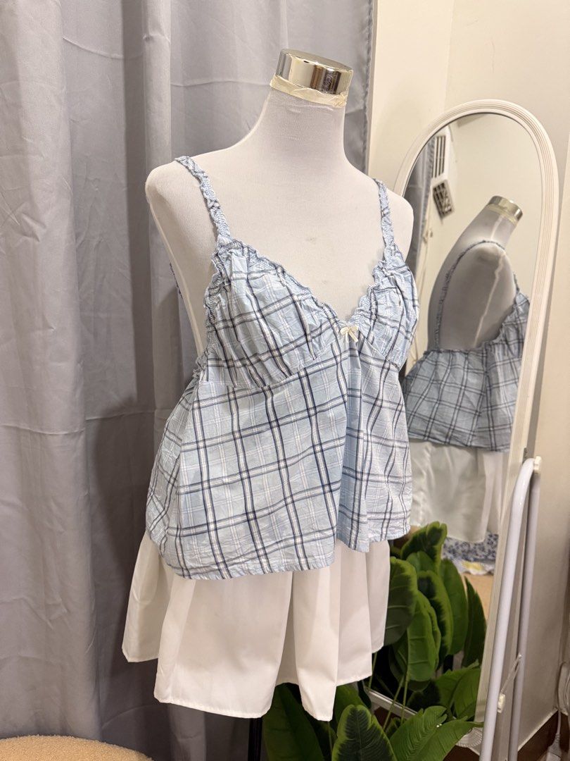 Sexy Blue Top ✨ (Category: Sleeveless) located in Quezon City. Submitted by kaye_oineza (Listing ID 1467594255, Image 1). Description: XL-XXL 🦋 Sexy Back .