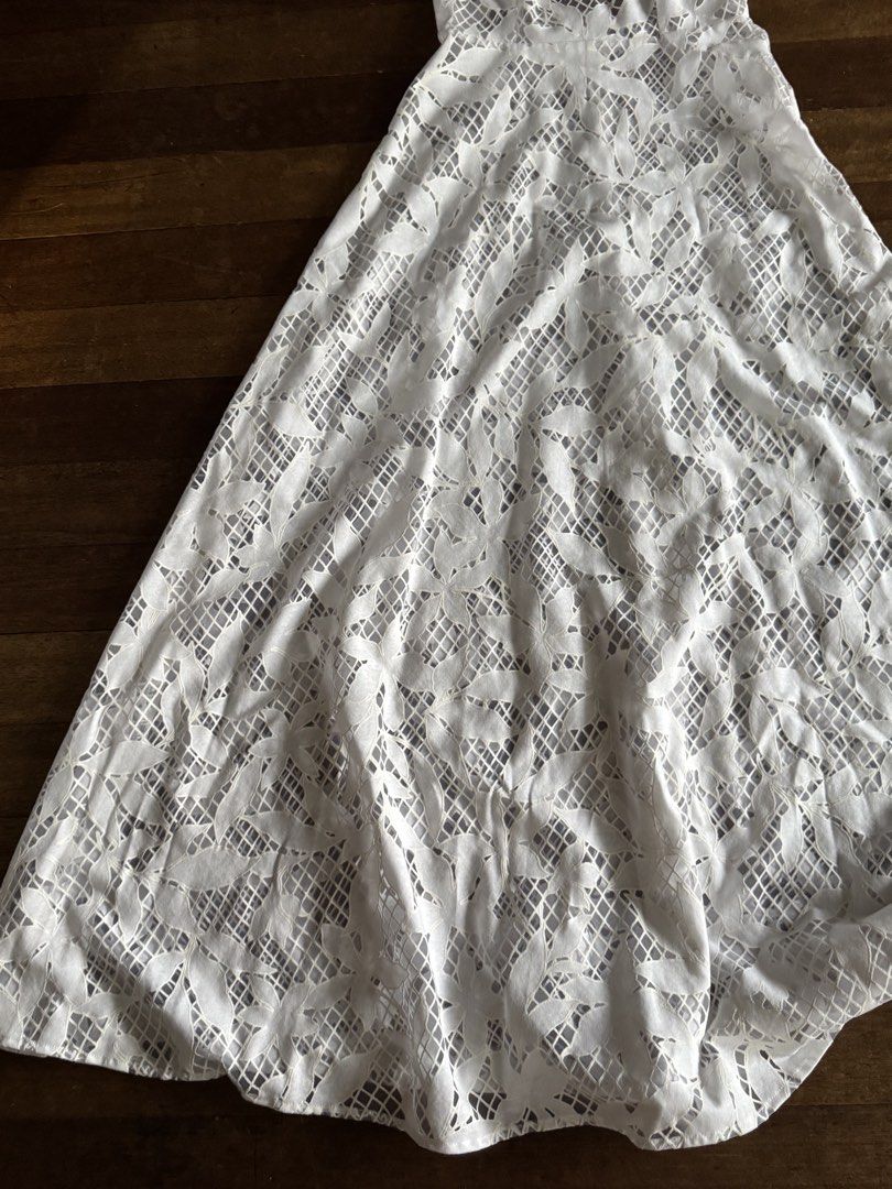 Sheer lace dress (Category: Dresses) located in Quezon City. Submitted by pvcrr50142 (Listing ID 1467370569, Image 2). Description: Please zoom in on the waist and length in inches. Wear a nude slip under or use as beach cover-up. Sample from old line..