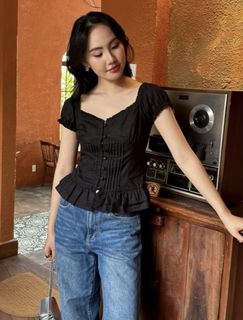 (Category: ) located in . Submitted by _annyeong8 (Listing ID 1467518146, Image 1). Description: .