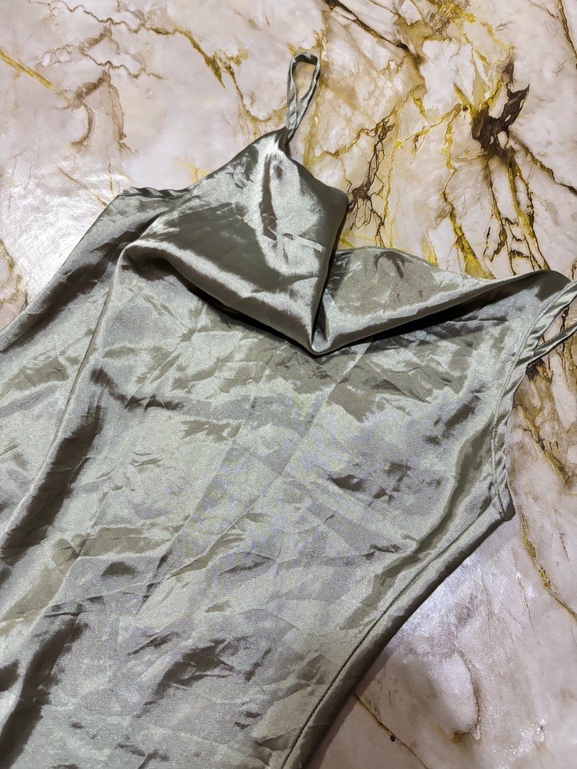 Silk dress (Category: Dresses) located in Burgos, Ilocos Norte. Submitted by carou11406 (Listing ID 1467477200, Image 2). Description: .