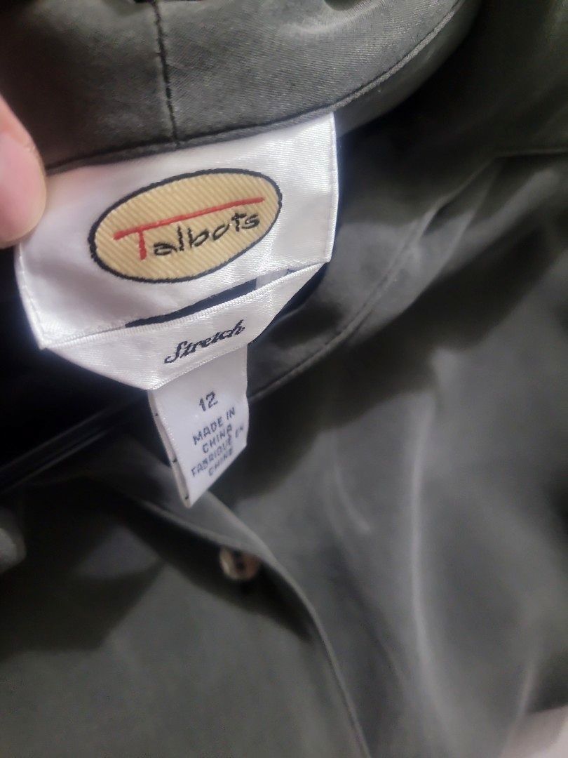 SILK Talbots Stretch Top (Category: Blouses) located in Los Banos. Submitted by lopecruz (Listing ID 1467466397, Image 2). Description: armpit : 22" length : 22" like new, no flaws S-M.