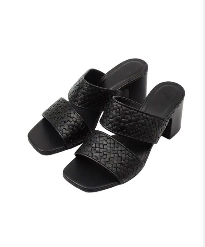 Size 5 H&M Black Woven Double Strap Block Heel Sandals (Category: Flats & Sandals) located in Baguio. Submitted by silvercat.0f61c5 (Listing ID 1467366299, Image 1). Description: - Color: Black - Style: Slip-on heels with chic woven strap design - Toe Shape: Modern square toe - Heel: Comfortable chunky block heel for easy walking.