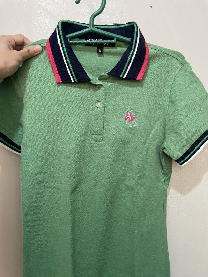 size medium green polo shirt (Category: Shirts) located in Quezon City. Submitted by leocurations (Listing ID 1467395884, Image 1). Description: .