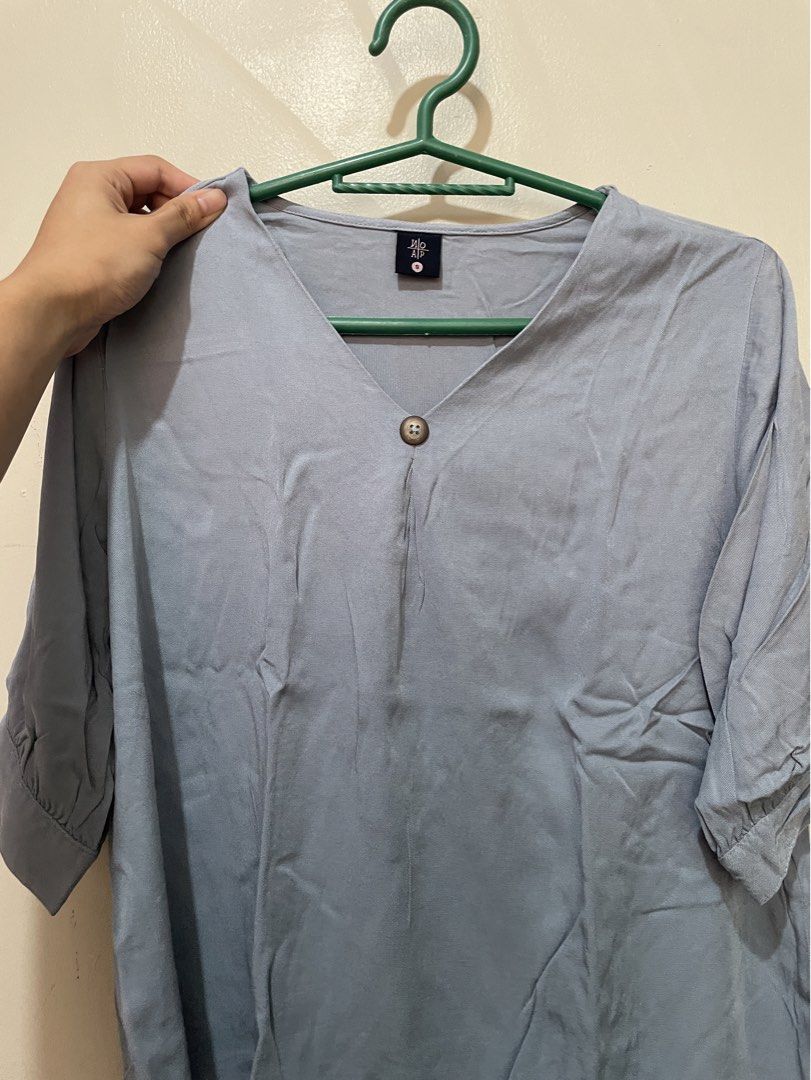 size small no apologies blue top blouse (Category: Blouses) located in Quezon City. Submitted by leocurations (Listing ID 1467396789, Image 1). Description: .