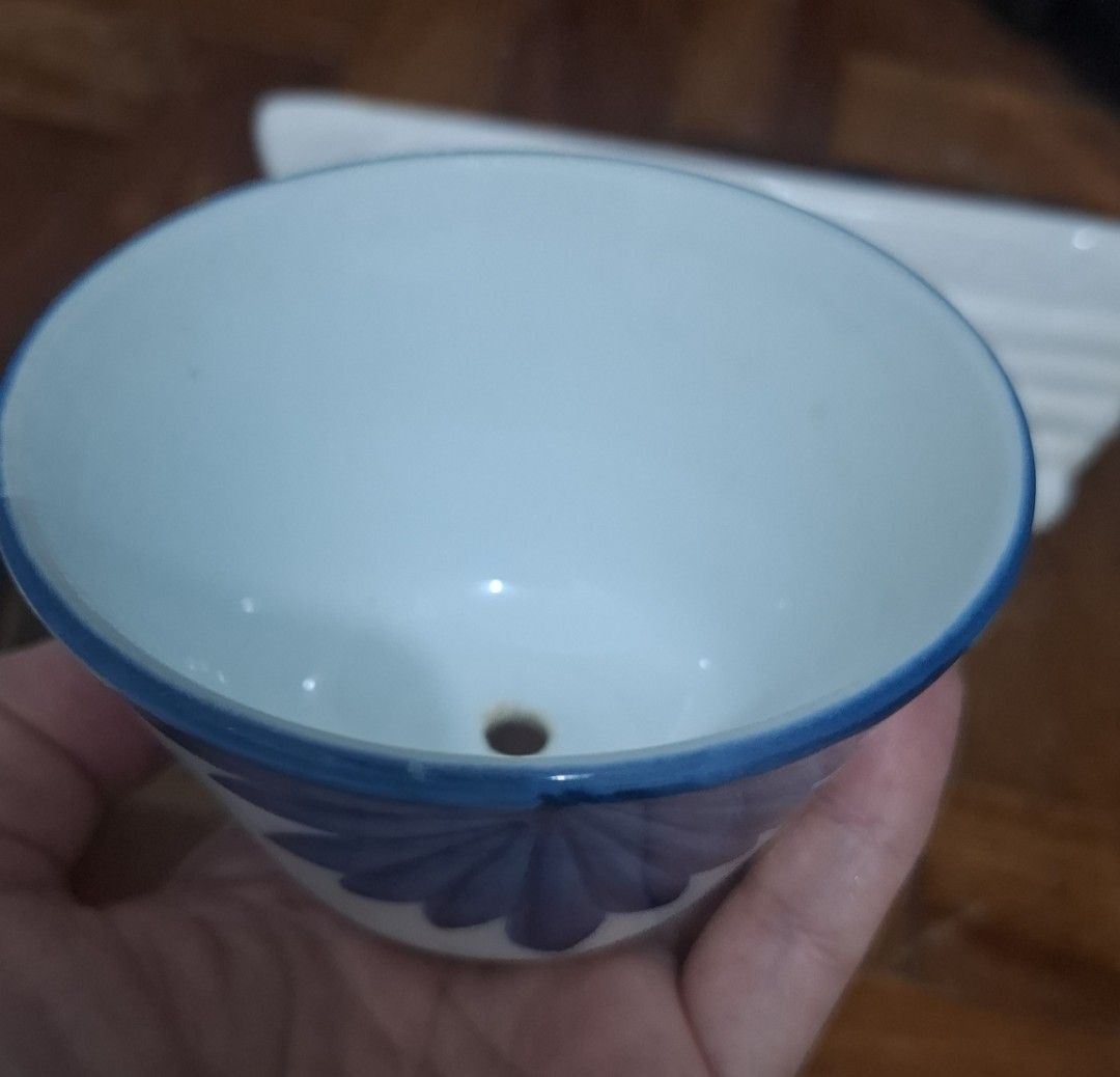 Small flowerpot (Category: Vases & Decorative Bowls) located in Taguig. Submitted by welcome2myprelovedshop (Listing ID 1467451166, Image 2). Description: take all for 100p for indoor flower pot. take all 3 for only 60p.