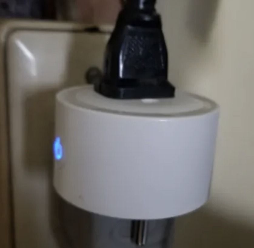 Smart Wi-Fi Plug with Alexa and Google Assistant Support (Category: Electrical, Adaptors & Sockets) located in Manila. Submitted by sidney_princess (Listing ID 1467425339, Image 2). Description: Mini Smart WiFi Socket/ Wireless Plug Socket Outlet Remote Control/Power Socket Smart Timer Plug for Smart Home Photo: SmartPlug Mini Smart WiFi Socket/ Wireless Plug Socket Outlet Remote Control/Power Socket Smart Timer Plug for Smart Home 💰 Price: 7500
