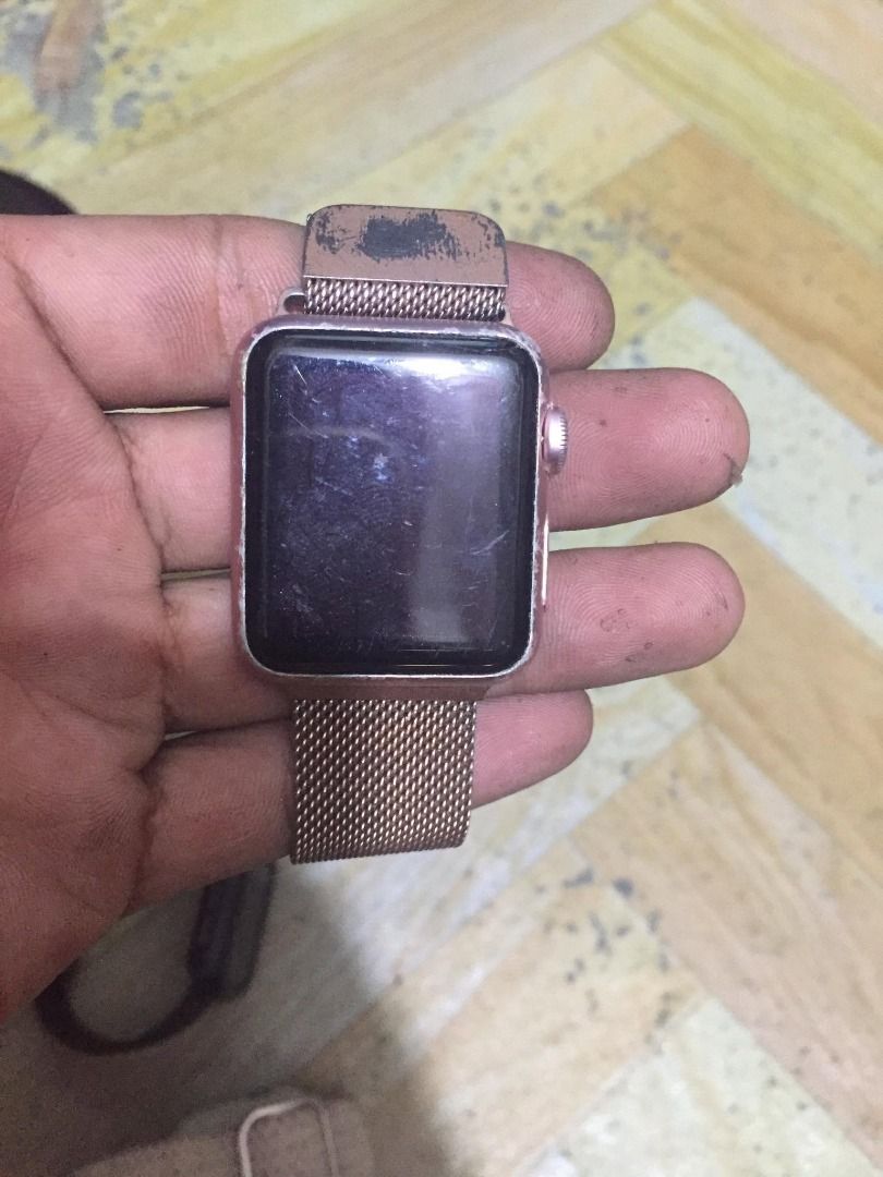 Smartwatch (Category: Wearables & Smart Watches) located in Quezon City. Submitted by shopnimark (Listing ID 1467594551, Image 3). Description: Samsung galaxy s3 frontier Wala akong charger Sold As is iwatch Series 1 boot loop iwatch series 4 lcd di matouch Iwatch series series 5 nag oopen kaso lobat Series 6 open menu walang icloud pwede itest dala lang kayo charger.