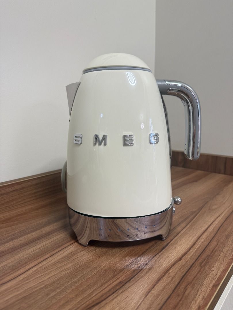 SMEG Variable Temperature Kettle (Category: Kettles & Airpots) located in Marikina City. Submitted by tashdeclutters. (Listing ID 1467450636, Image 2). Description: SMEG VARIABLE TEMPERATURE KETTLE 🤍✨ Upgrade your kitchen with the SMEG 1.7L Variable Temperature Kettle — now available for ₱11,000 each! ✨ NEWEST VERSION | AUSTRALIA & SINGAPORE SOURCED The latest version is not yet available in the Philippine market! Get yours without having to sou