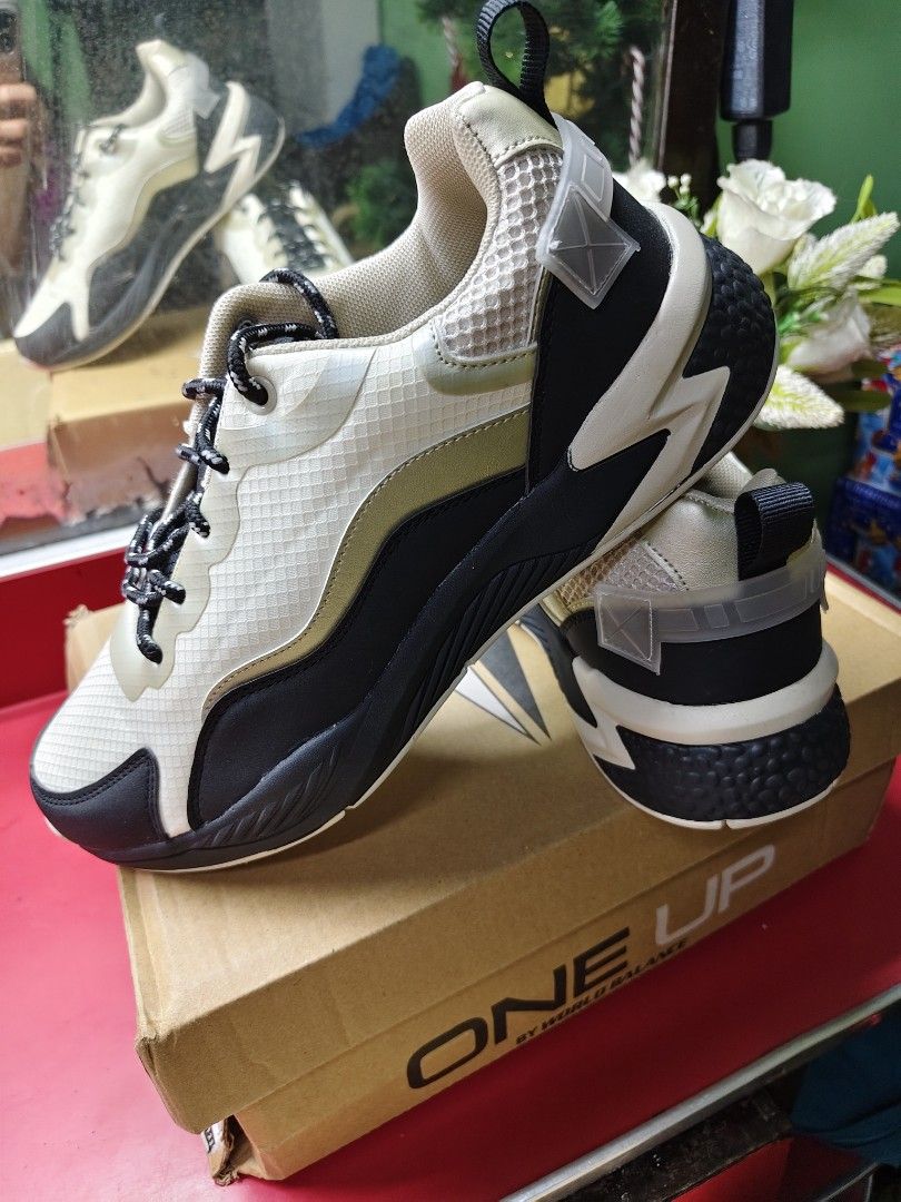 Sneakers for sale (Category: Sneakers) located in Quezon City. Submitted by classic_and_style (Listing ID 1467599509, Image 1). Description: Brand New One Up by World Balance size: 8 Men's colorway: Black- Cream 800 pesos ONLY!!! Original price: 1850 pesos.