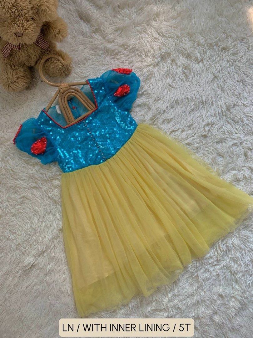 Snow white 5T (Category: Babies & Kids Fashion) located in General Santos City (Dadiangas). Submitted by happyhues_2021 (Listing ID 1467542836, Image 1). Description: .