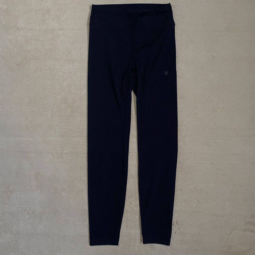 Snowpeak Leggings (Category: Activewear) located in Polomolok. Submitted by larnel27 (Listing ID 1467471614, Image 1). Description: - Small on tag - Waist 24-26 / Length 34 - Color rate 9.8 - No flaws.