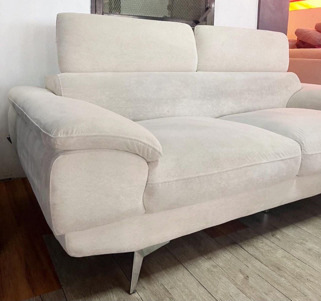 Sofa (Category: Sofas) located in Meycauayan. Submitted by marygracecasimiro (Listing ID 1467444287, Image 3). Description: Japan surplus 3 seaters bulky sofa Branded No damage Almost new Ready to use na deep clean na rin po Free delivery and COD PHP18,800💜💜.