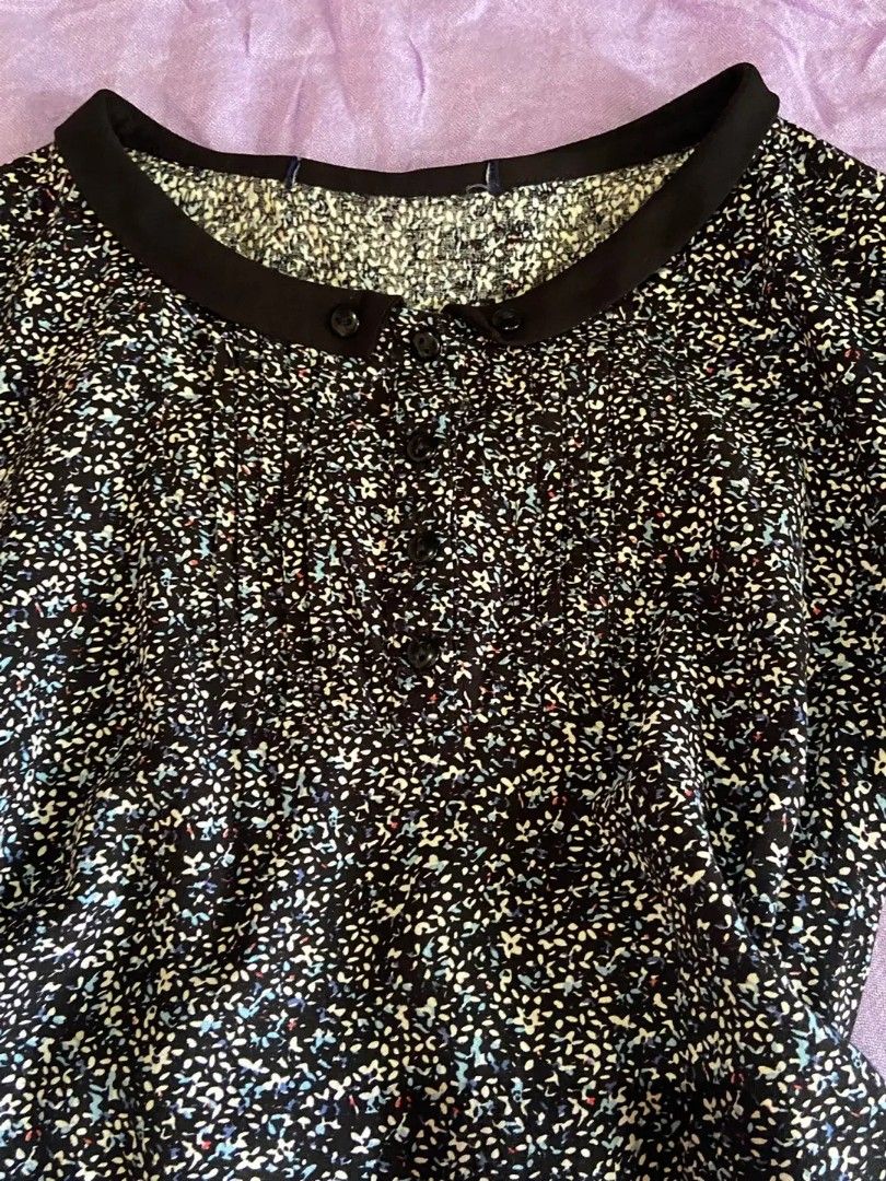 SOFT BLACK FLOWER DESIGN TOP (Category: Blouses) located in Masbate. Submitted by gurly_trifth26 (Listing ID 1467467605, Image 2). Description: SIZE: SMALL - MEDIUM🌺 PRICE: 55 LOCK 65🌺 MOP: GCASH 🌺 MOD:J&T(BUYER SHOULDERS SF)🌺 LOC: MASBATE,PLACER 🌺.