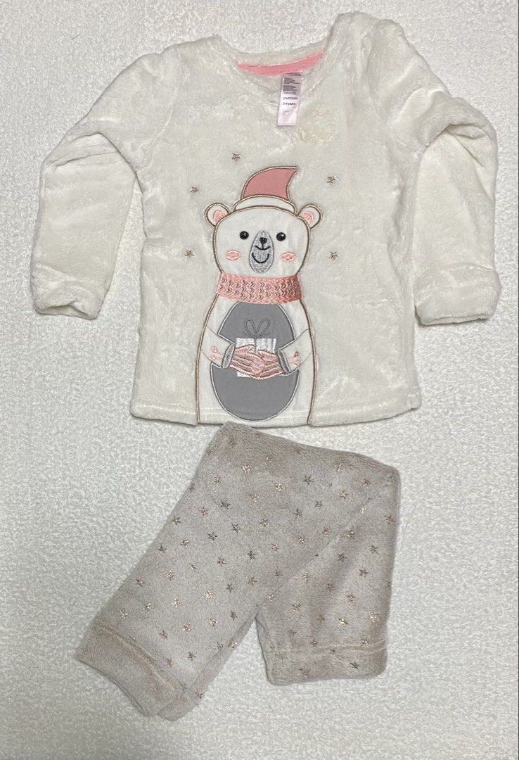 Soft fleece terno (Category: Babies & Kids Fashion) located in Morong. Submitted by ladygjimenez0224 (Listing ID 1467388583, Image 1). Description: .