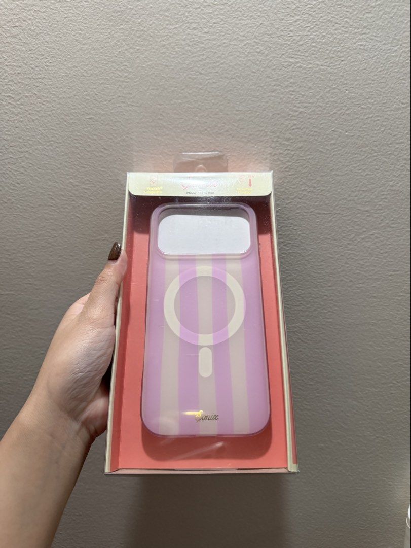 Sonix Iphone 17 Pro Max Case (Category: Cases & Sleeves) located in Paranaque City. Submitted by 0408.14 (Listing ID 1467510427, Image 1). Description: .