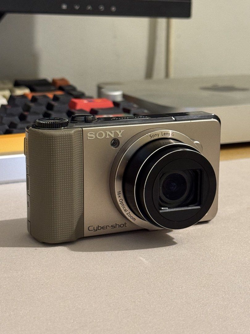 Sony Cybershot DSC HX9V Digital Camera (Category: Cameras) located in Bacoor. Submitted by aj_sells (Listing ID 1467540678, Image 1). Description: Sony DSC HX9V ₱10,999 NO FUNCTIONAL ISSUES!! 16.2 megapixels CMOS sensor 16x optical zoom all functions working: zoom, flash, and buttons Cosmetics: 9/10 Inclusions: Battery Charger SD Card All sales are final, with no returns or refunds, as these are vintage cameras. We provide full disclosure of the 