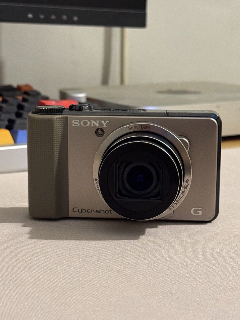 Sony Cybershot DSC HX9V Digital Camera (Category: Cameras) located in Bacoor. Submitted by aj_sells (Listing ID 1467540678, Image 2). Description: Sony DSC HX9V ₱10,999 NO FUNCTIONAL ISSUES!! 16.2 megapixels CMOS sensor 16x optical zoom all functions working: zoom, flash, and buttons Cosmetics: 9/10 Inclusions: Battery Charger SD Card All sales are final, with no returns or refunds, as these are vintage cameras. We provide full disclosure of the 