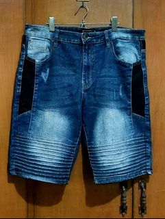 (Category: ) located in . Submitted by street_uniform (Listing ID 1467406140, Image 1). Description: .