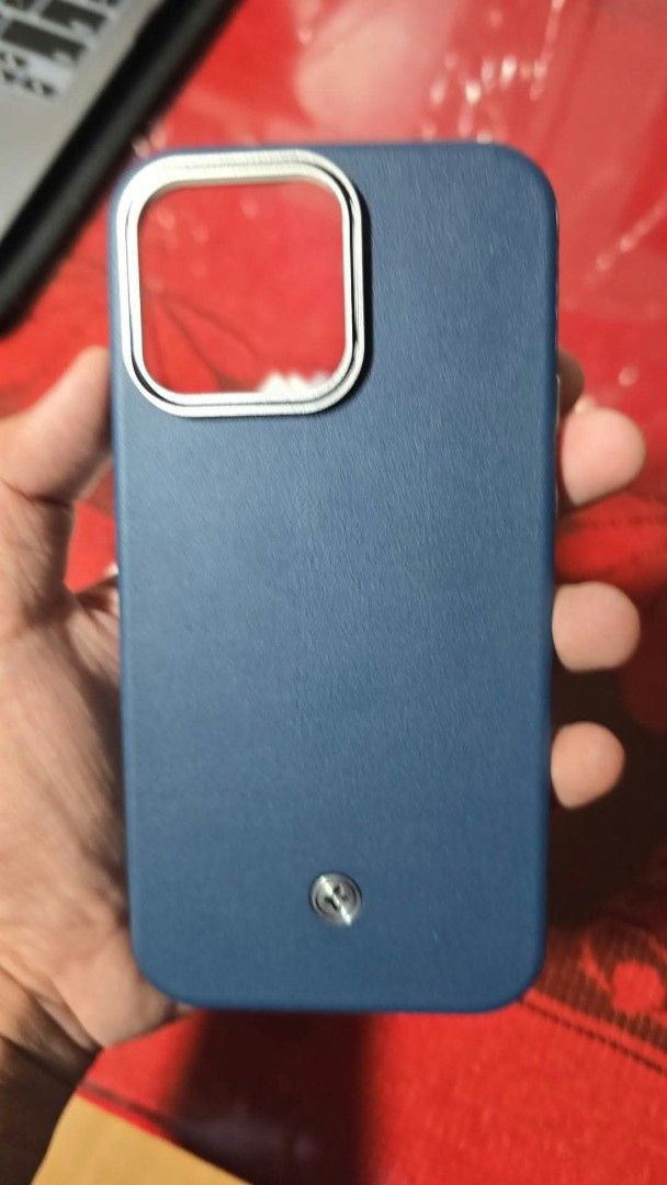 Spigen Enzo case 14 Pro Max (Category: Cases & Sleeves) located in Calamba. Submitted by negrosyantengmalupet (Listing ID 1467399550, Image 3). Description: Spigen Enzo for 14 Pro Max Good as bnew opened for checking 800 selling price RFS wrong model nabigay sakin Calamba Laguna location PM for more details ty.