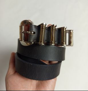 (Category: ) located in . Submitted by thrifted_93 (Listing ID 1467430461, Image 1). Description: .