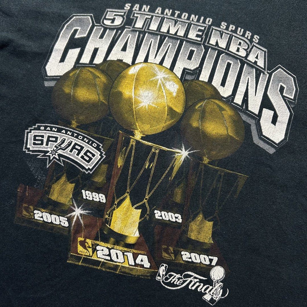 SPURS 5 TIMES NBA CHAMP TEE (Category: Activewear) located in Dasmarinas. Submitted by 2slickdeals_ (Listing ID 1467413133, Image 3). Description: SIZE LARGE 21 WIDTH 29 LENGTH VERY GOOD CONDITION ISSUE: 1 PIN HOLE, MINOR CRACK PRINT. COLOR RATE: 9 / 10 J&T / LALAMOVE / MEET UPS!.