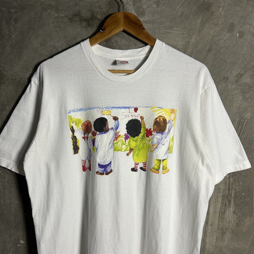 SS19 Supreme Kids Tee (Category: Tshirts & Polo Shirts ) located in Tayabas. Submitted by streetdepartment (Listing ID 1467546546, Image 2). Description: SS19 Supreme Kids Tee Excellent condition Flaw/s: minimal hairlines and minimal stain (needswash) Size: Medium fits Large Measurements (inches): Width: 21.5” Length: 29” Dm to purchase! Note: Manage your expectations as you are dealing with secondhand items. Color may vary due to lighting. No re