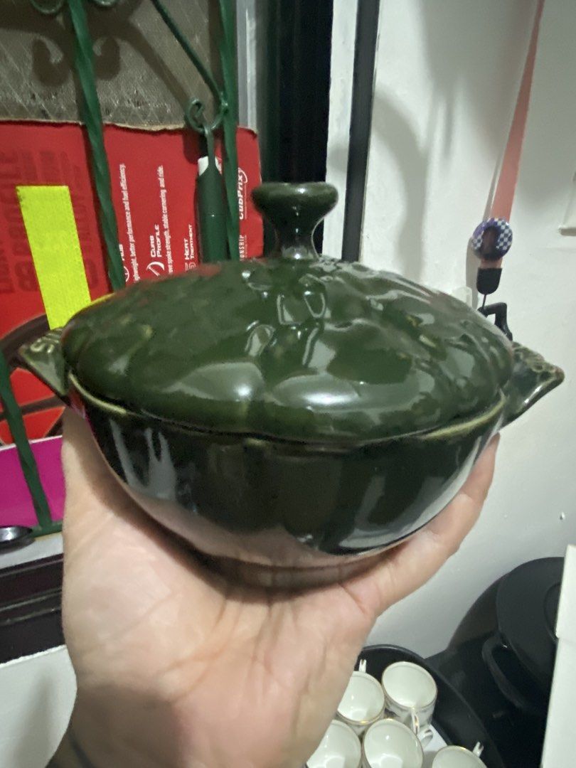 Staub Ceramic Artichoke Cocotte Green (Basil Green) (Category: Cookware & Accessories) located in San Juan City. Submitted by fastturtle_d9ad50 (Listing ID 1467476148, Image 1). Description: Staub Ceramic Artichoke Cocotte Green (Basil Green) - Authentic Staub miniature ceramic cocotte - Charming green artichoke design with detailed lid and matching bowl base - Embossed branding on handles and bottom - Perfect for individual dips, side dishes, or