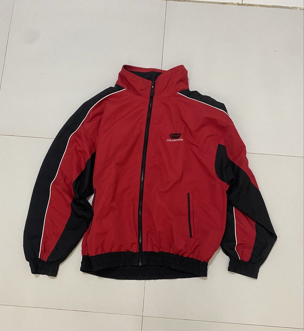 Stiga Trend Collection Red Black Jacket 2XL (Category: Coats, Jackets and Outerwear) located in Imus. Submitted by just.randoms (Listing ID 1467458442, Image 1). Description: - Brand: Stiga Trend Collection - Colorway: Bold red and black with white piping details - Fit & Size: Size 2XL, featuring a comfortable stand collar, ribbed hem, and cuffs - Features: Full zip front and two functional front pockets - Condition: Excellent, ready to wear.