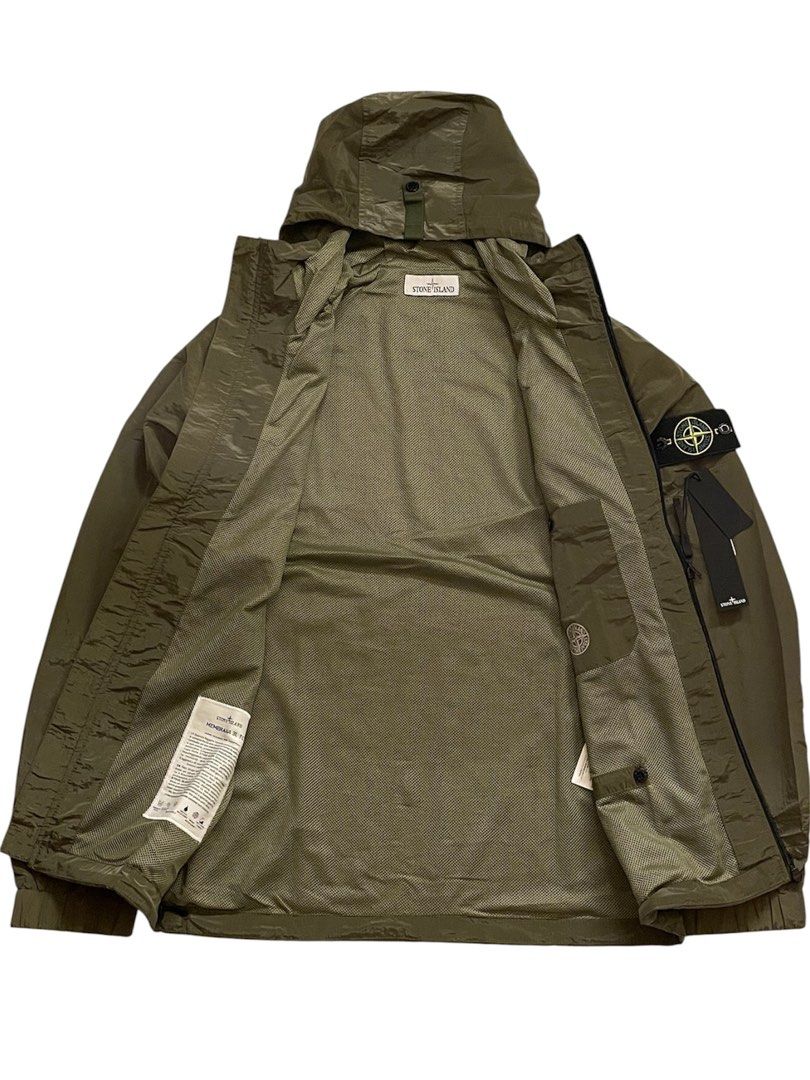 STONE ISLAND TECHNICAL OLIVE GREEN OUTERWEAR JACKET (Category: Coats, Jackets and Outerwear) located in Pasay City. Submitted by digital_wardrobe.ph (Listing ID 1467509726, Image 2). Description: STONE ISLAND TECHNICAL OLIVE GREEN OUTERWEAR JACKET details size: small - medium width: 21 length: 28 price: 3k location: pasay city.