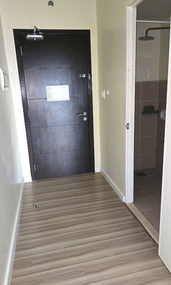 Studio | 11F | Vireo Arca South (Category: Apartments & Condos) located in Manila. Submitted by b.on.a.budget (Listing ID 1467575970, Image 3). Description: Move-in ready studio unit with great natural light and good view of the city skyline, and easy access to the future high street retail/park leading up to the mall.✨️ Just across Healthyway hospital; Walking distance to Arca South mall, Landers, SM Hypermart VIREO Tower 2, 11th floor, facing N
