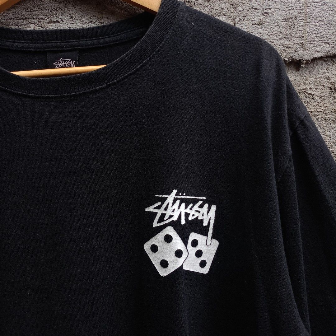 STUSSY DICE PIGMENT (Category: Tshirts & Polo Shirts ) located in Koronadal. Submitted by thriflex.29 (Listing ID 1467475624, Image 3). Description: ST*SSY DICE PIGMENT Size: Large To XL Measurements: Width 24 Length 29 Condition: 9/10 - Excellent Colorate: 9/10 Issue: Hairlines Or Crack Print Mine: 599.