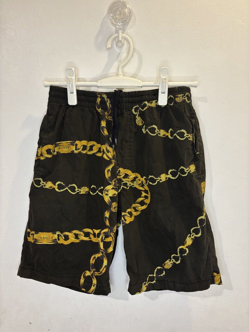 Stussy short AOP (Category: Shorts) located in Makati City. Submitted by sweetfitforyouph1200 (Listing ID 1467482707, Image 1). Description: Short stussy Like new Gold chain design.