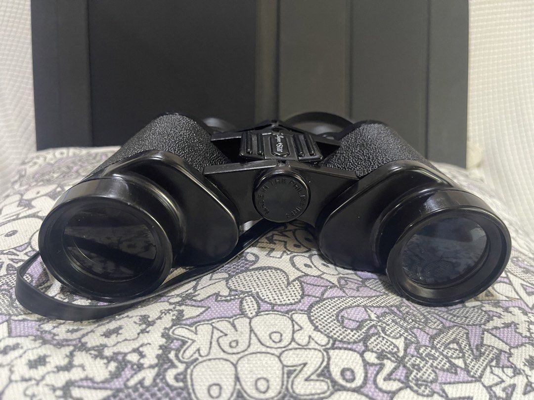 Super Star Binoculars 8 x 32 mabigat functional (Category: Vintage Collectibles) located in Caloocan City. Submitted by red_rob (Listing ID 1467481597, Image 1). Description: Vintage Super Star Binoculars Came from Japan, Made in Philippines 8x32 / Field 6.5 / BAK 7 prisms Bakal mabigat Very good condition and very much useable Actual view on pix Gagamiten na lang Pajo caloocan area.