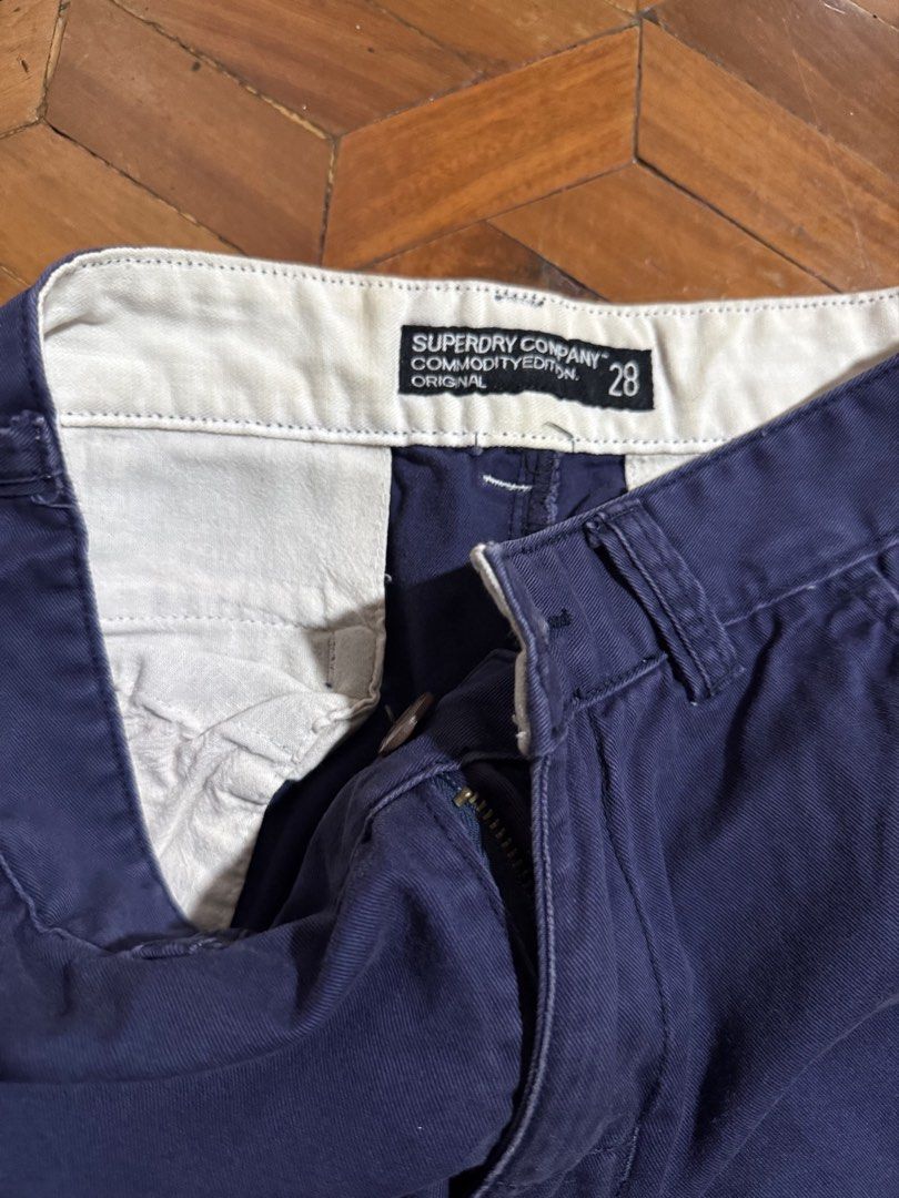 Superdry shorts (Category: Shorts) located in Quezon City. Submitted by vinceco8 (Listing ID 1467548072, Image 2). Description: Size 28 Location: qc.