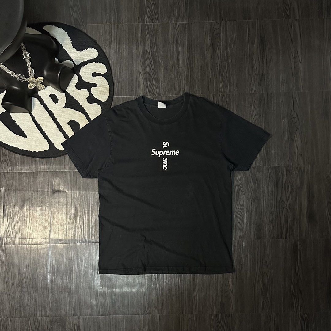 SUPREME CROSS BOX LOGO (Category: Formal Shirts) located in San Jose del Monte. Submitted by xanthrift2.0 (Listing ID 1467445539, Image 1). Description: SUPREME CROSS BOX LOGO color rate: 9.8/10 dimes: 23 x 29 (large to xl) ₱899.