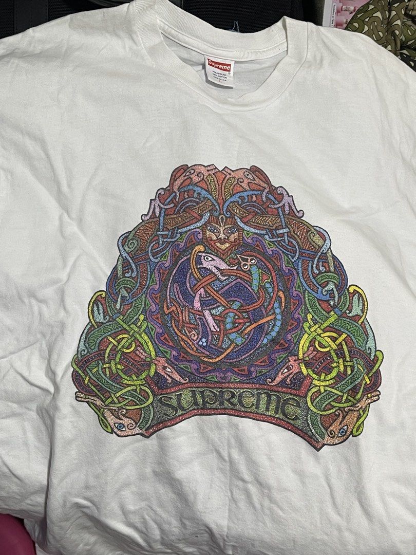 Supreme Knot Tee SS19 (Category: Luxury Apparel) located in Marikina City. Submitted by joshuaades21107 (Listing ID 1467514737, Image 2). Description: Supreme Knot Tee SS19 Size Large on tag 23 width 29 length Excellent condition.