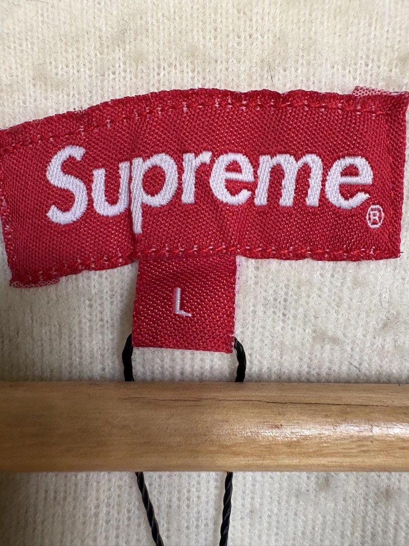 Supreme Sherpa Fleece Pullover (Category: Coats, Jackets and Outerwear) located in Manila. Submitted by bravestone14 (Listing ID 1467463442, Image 2). Description: wts supreme sherpa fleece pullover authentic 23x29 no issue color rate 9.5/10 excellent condition 2500+sf 📩.