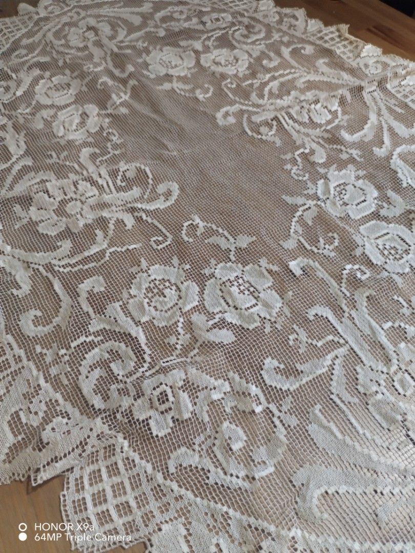 Table Runner lace (Category: Table Linen & Textiles) located in Muntinlupa City. Submitted by arciagamaryann68 (Listing ID 1467457205, Image 3). Description: lace Fabric nice in actual.