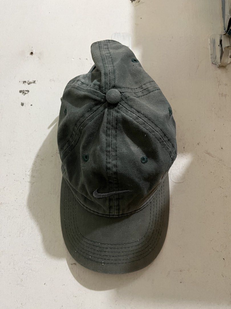 TAKE ALL Caps for 200 pesos (Category: Caps & Hats) located in Paranaque City. Submitted by nicole________ (Listing ID 1467437413, Image 3). Description: TAKE ALL caps for 200 pesos (bananaj, cotton on, and nike) - issues: discoloration on some parts - shipping via j&t or gogoxpress - payment via gcash, gotyme, or bdo.