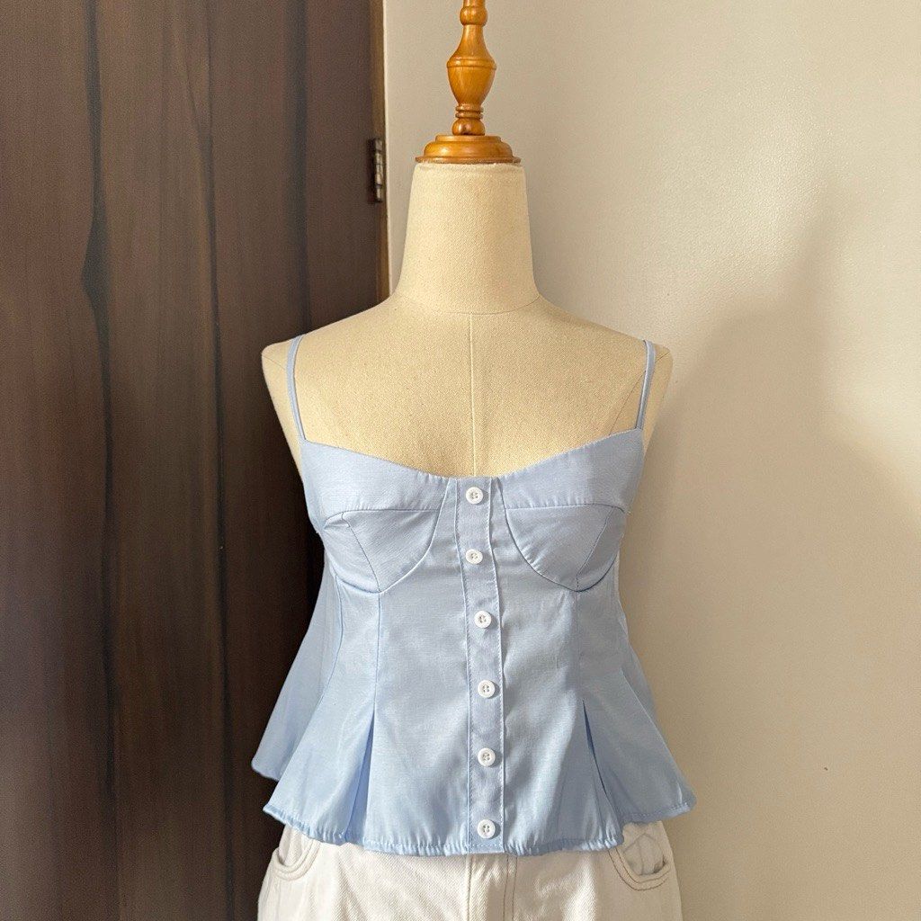 Tank Tops (Category: Sleeveless) located in Manila. Submitted by pinkobsessi0n (Listing ID 1467529554, Image 1). Description: — fits s-m — can do sdd — buyer will shoulder sf — mop: gcash/maribank.