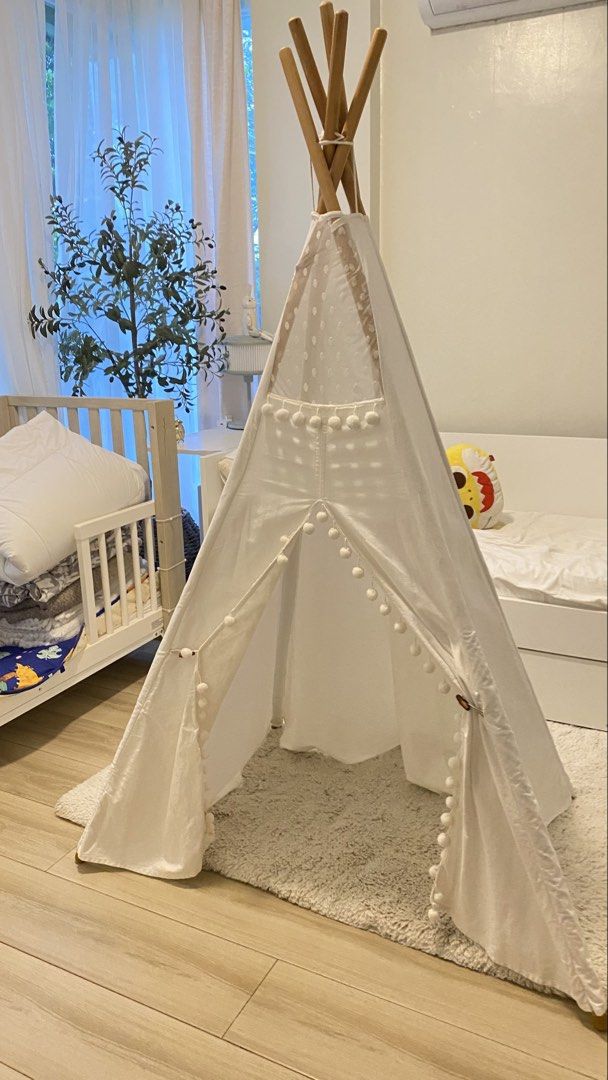 Teepee Tent (Category: Infant Playtime) located in Manila. Submitted by pinklilo (Listing ID 1467460782, Image 2). Description: Thick Canvas Cloth.