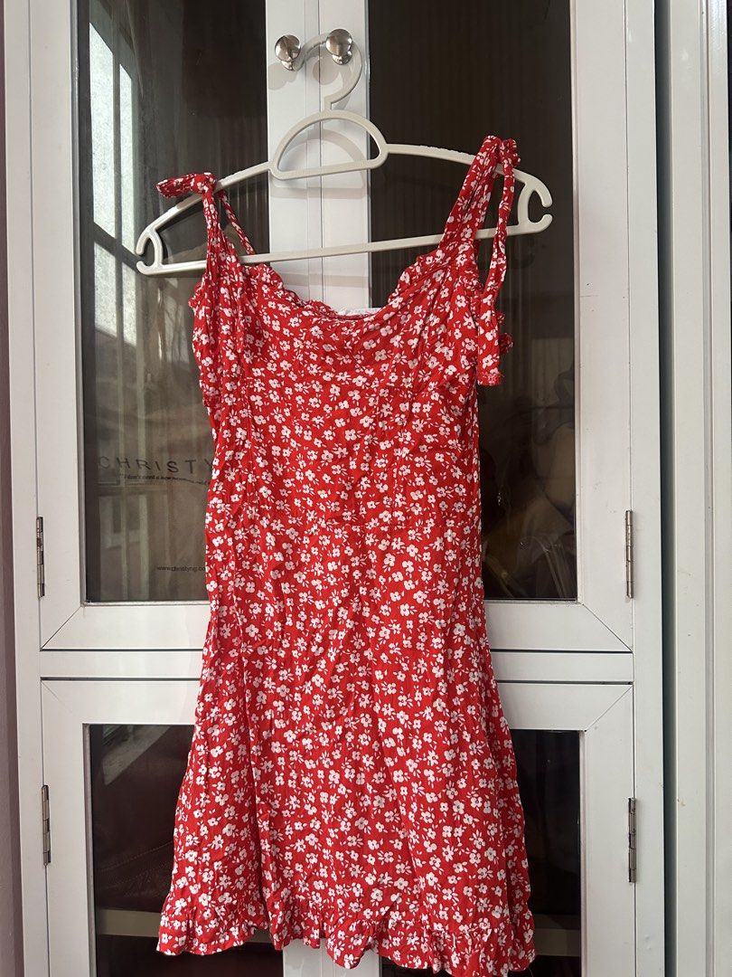 Terranova Floral Sundress (Category: Dresses) located in Cagayan de Oro. Submitted by zm1.declutter (Listing ID 1467430873, Image 1). Description: .