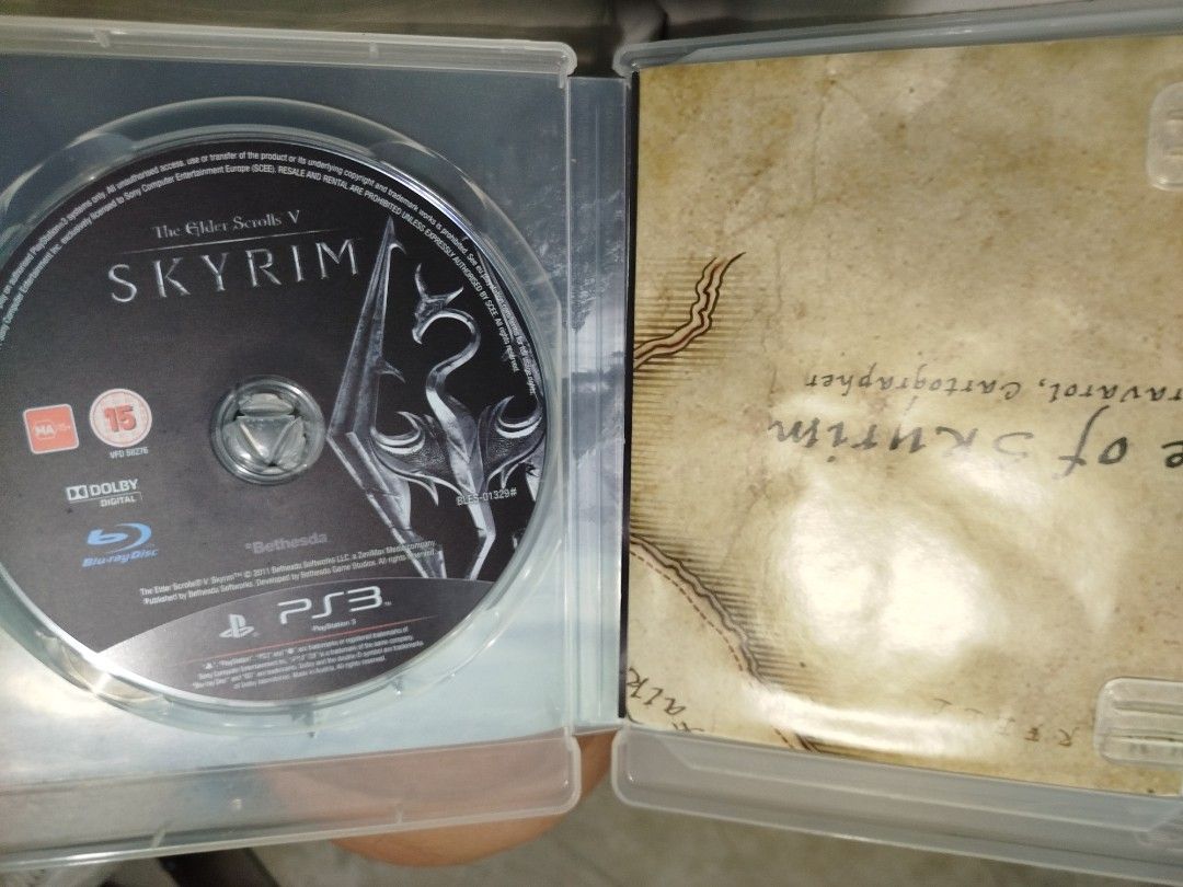 The Elder Scrolls V: Skyrim PS3 Game (Category: PlayStation) located in Subic. Submitted by regiedaniel01 (Listing ID 1467506117, Image 2). Description: - Title: The Elder Scrolls V: Skyrim - Platform: PlayStation 3 (PAL Region) - Condition: Tested and working, comes with original case and the physical in-game map - Genre: Open-world epic RPG set in Tamriel - Rating: MA 15+ (Strong themes and violence).