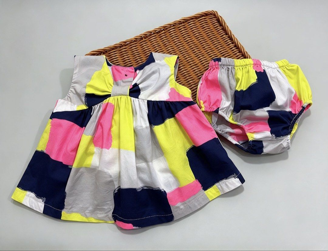 The Kidstore (Category: Babies & Kids Fashion) located in Quezon City. Submitted by zippy123 (Listing ID 1467507399, Image 2). Description: The Kidstore💖 Likenew condition super pretty ng color actual. 0-3m on tag.