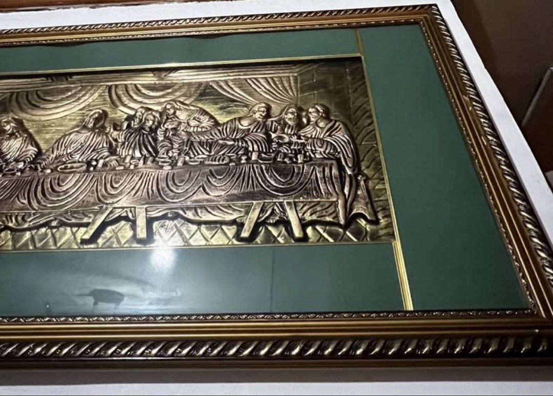 The last supper with frame (Category: Other Home Furniture) located in Marikina City. Submitted by elhiey (Listing ID 1467370945, Image 2). Description: ✨ 3D Embossed The Last Supper / Ang Huling Hapunan Wall Decor ✨ 📌 DETAILS: ▪️Artwork Design: Beautiful 3D Embossed / Raised Relief design (Gold/Bronze finish) ▪️Frame: Elegant and heavy ornate gold frame with green matting border ▪️Condition: Pre-loved but in excellent condition (walang basag an