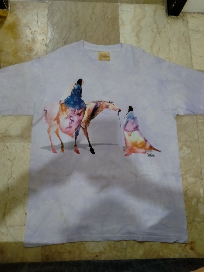 The Mountain (Category: Tshirts & Polo Shirts ) located in Daraga. Submitted by arkhoholic (Listing ID 1467431439, Image 1). Description: as new condition need wash 22.5x29.5.