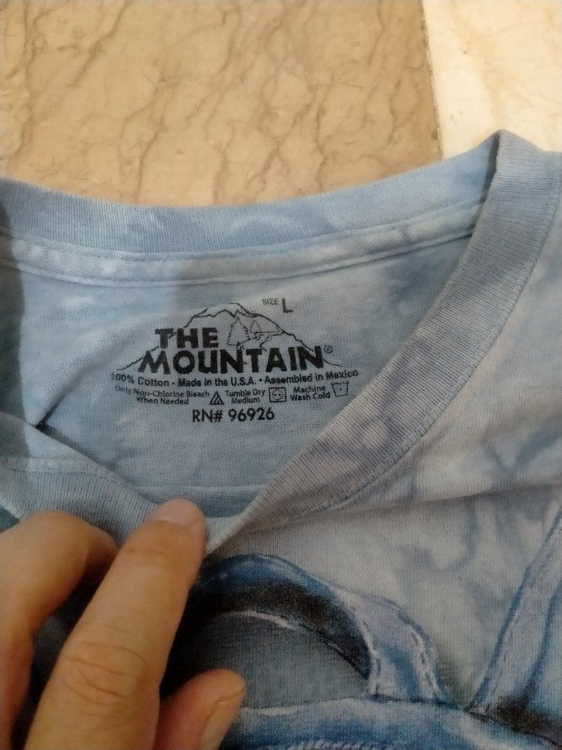 The Mountain Baby Cub (Category: Tshirts & Polo Shirts ) located in Daraga. Submitted by arkhoholic (Listing ID 1467430310, Image 3). Description: as new condition large 22x29.