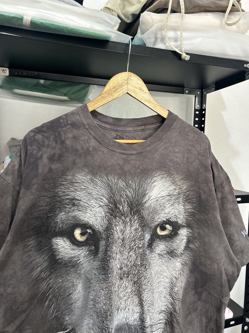 The mountain wolf (Category: Tshirts & Polo Shirts ) located in Cavite. Submitted by arvinroderos (Listing ID 1467445955, Image 2). Description: TM wolf 25x32 as new 500.
