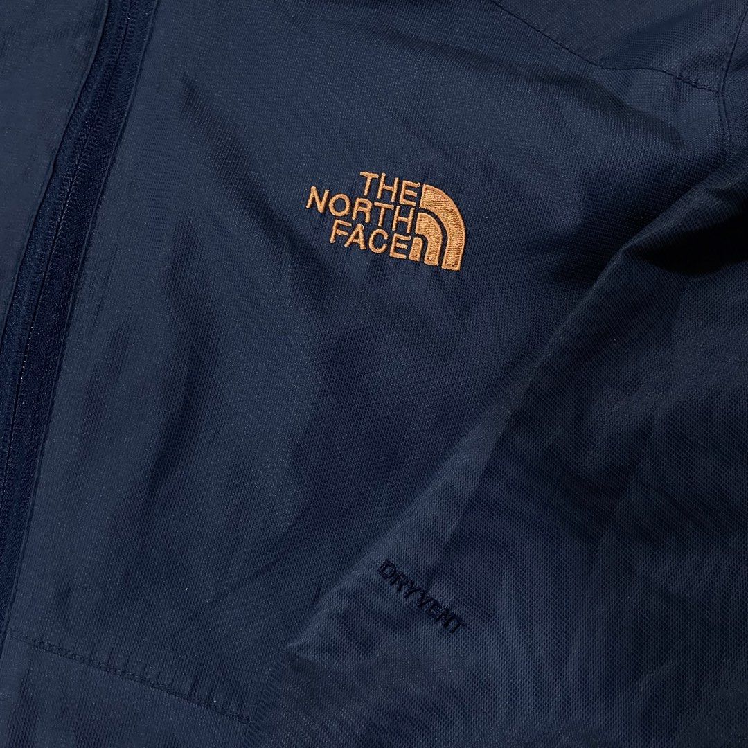 The North Face Dryvent Windbreaker Jacket (Category: Activewear) located in Dasmarinas. Submitted by thrift2gems (Listing ID 1467602726, Image 2). Description: The North Face Dryvent Windbreaker Jacket✨ -WIDTH: 20.5 -LENGTH: 26 -COLOR RATE: 9.3/10 -CONDITION: 9.3/10 -ISSUE: CHECK PICS.