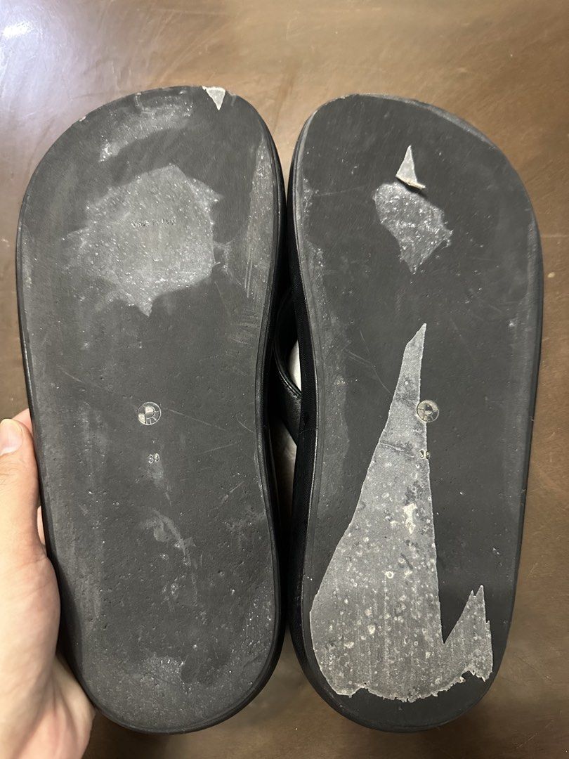The Row Sandals (Category: Flats & Sandals) located in Butuan. Submitted by wear.next (Listing ID 1467526227, Image 3). Description: Size 39 No inclusions .